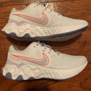 Nike Women Renew’s